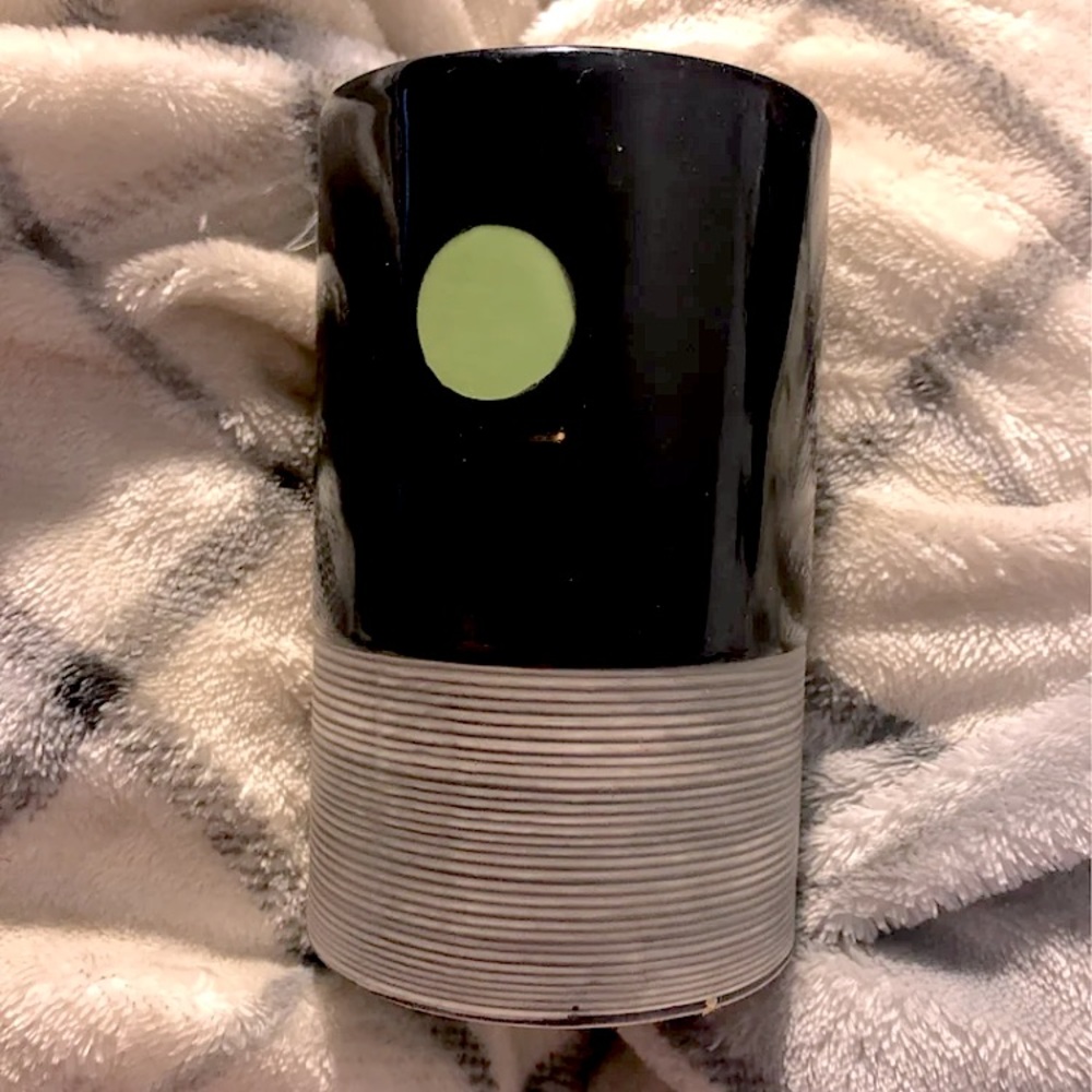 Minimalist ceramic pencil holder